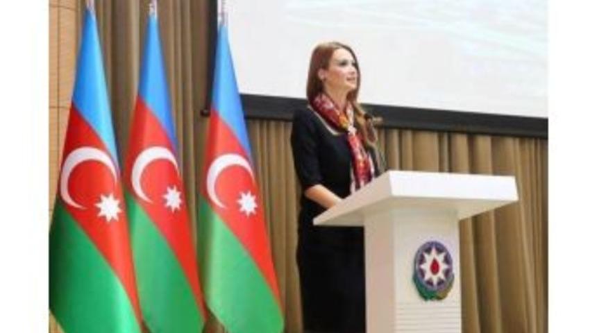 Paşayeva, T&uuml;rkmenleri G&uuml;ndeme Getirdi