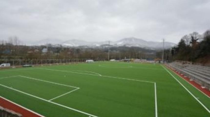 Paşadağ Mahallesi Futbol Sahası Şekilleniyor