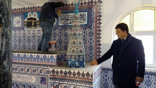 Kozlu Belediyesi Camilerin Bakım &Ccedil;alışmalarını S&uuml;rd&uuml;r&uuml;yor 1