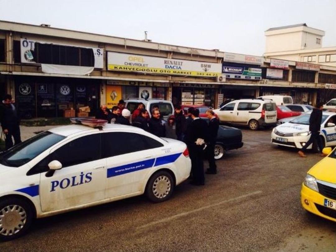 &Ccedil;ocuğu Gibi Sevdiği Şahin&rsquo;e Bmw Motoru Taktırdı