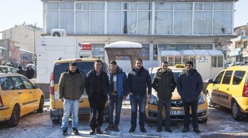 Ahlatlı Taksicilerin "korsan" Tepkisi