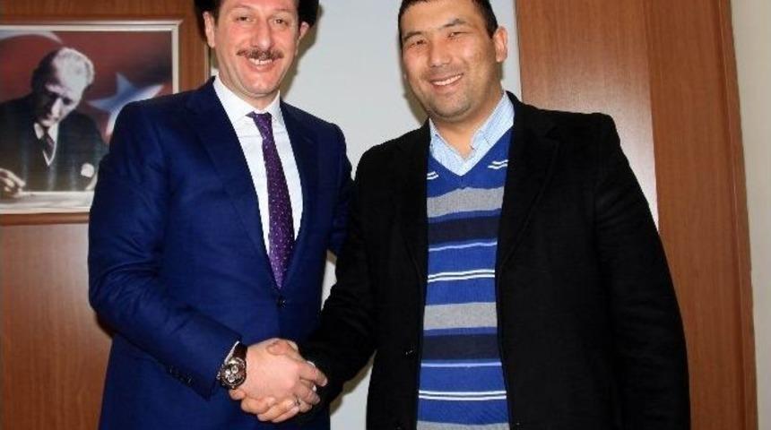 İlkadım&rsquo;dan Kırgız Heyete &ldquo;geri D&ouml;n&uuml;ş&uuml;m&rdquo; Sunumu