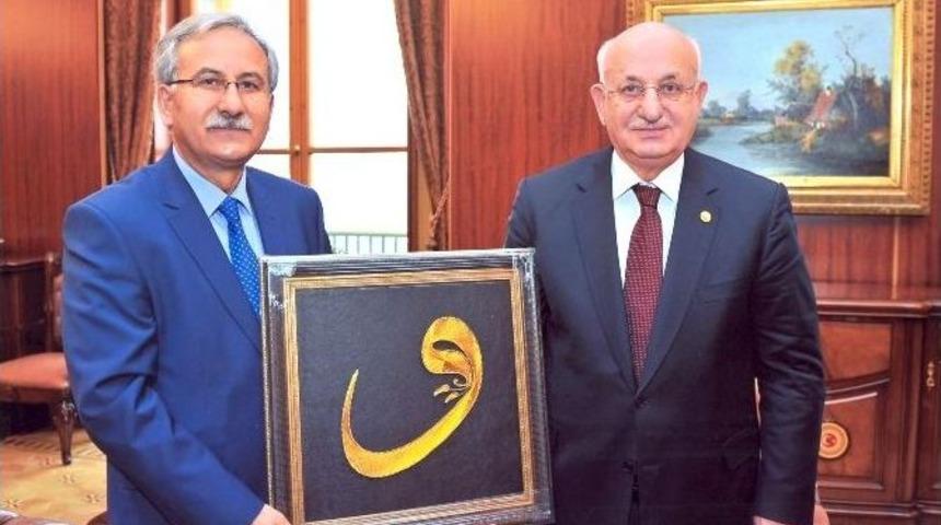 B&uuml; Rekt&ouml;r&uuml; Kaplan&rsquo;dan Tbmm Başkanı Kahraman&rsquo;a Ziyaret