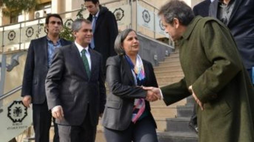 Yunanistan B&uuml;y&uuml;kel&ccedil;isi Eş Başkanları Ziyaret Etti