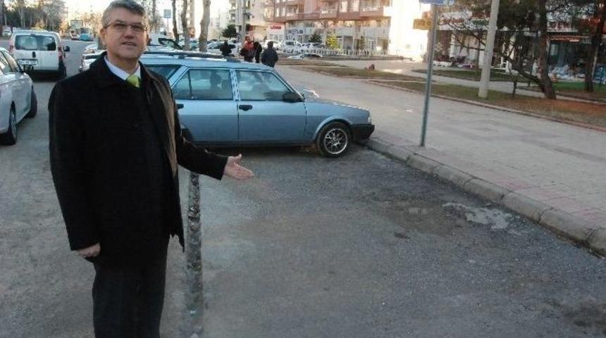 (&ouml;zel Haber) 14 Yıldır Kayıp Otomobilini Arıyor