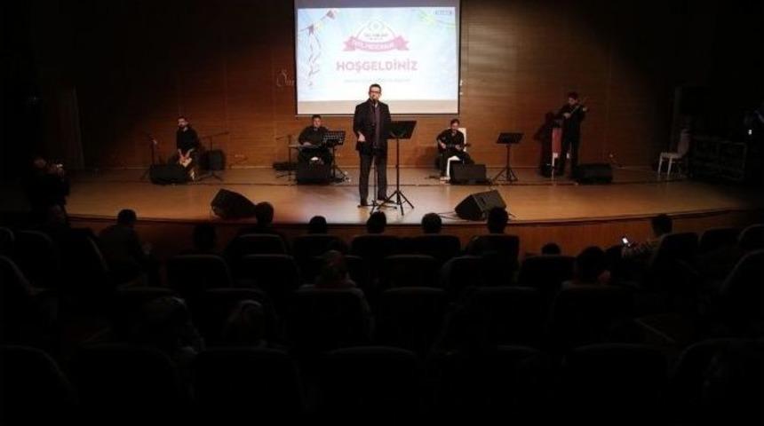 Sultangazi&rsquo;de Şiir Gecesi