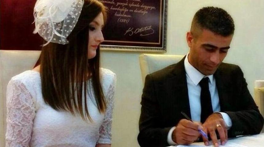 Başkent Şehidine Ağlıyor