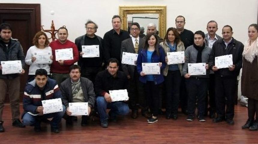 Gazeteciler Sertifikalı Zeytinyağı Tadım Uzmanı Oldu