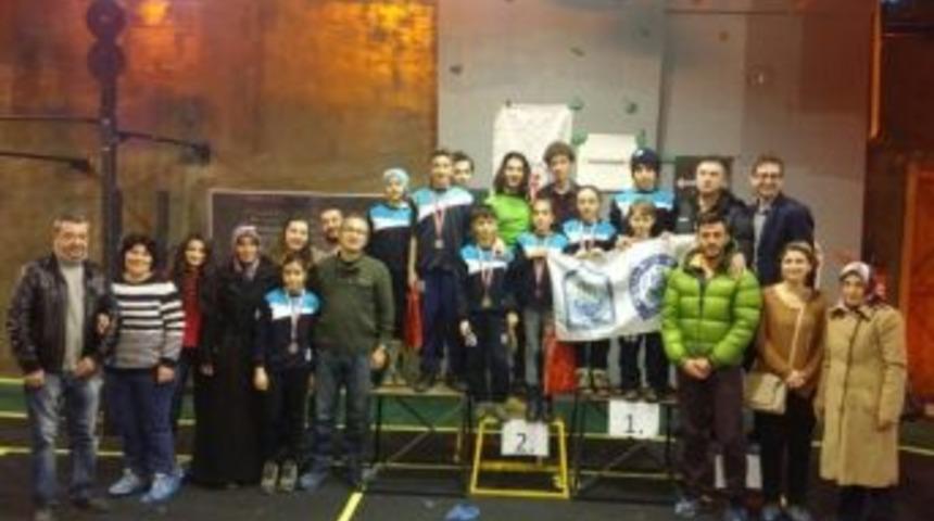 Yıldırım&rsquo;da Madalya Yağmuru