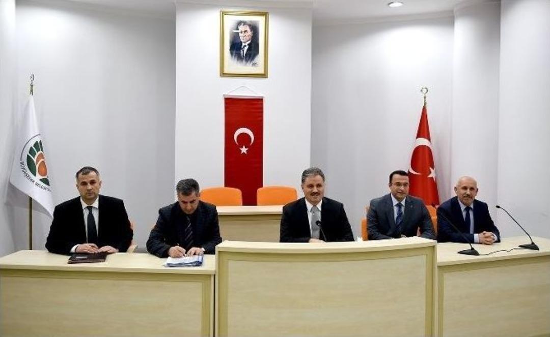 B&uuml;y&uuml;kşehir Belediyesinde Toplu İş S&ouml;zleşmesi İmzalandı