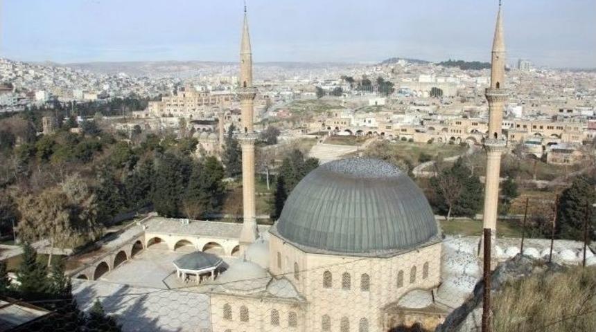 (&ouml;zel Haber) Yetkililer Farklı Y&ouml;nlere Baktığı İddia Edilen Camilerle İlgili Konuştu