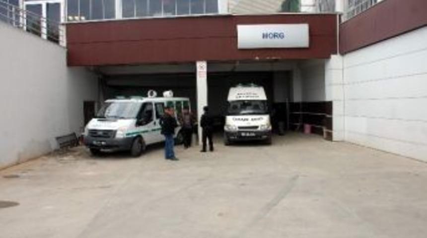 Merdivenden D&uuml;şen Kişi &Ouml;ld&uuml;