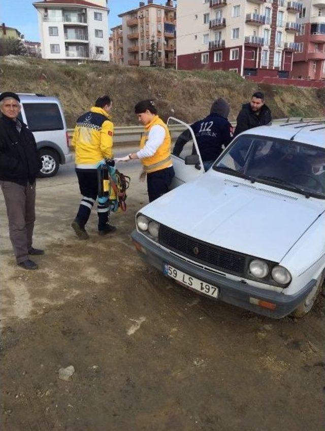 Ambulansla Otomobil Çarpıştı: 1 Yaralı