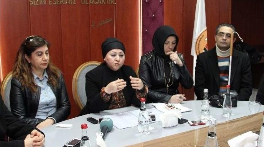 Ak Kadınlar&rsquo;dan Sevgi İzi Projesine Destek