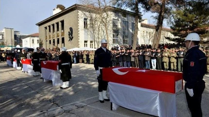 Sur Şehitleri Memleketlerine Uğurlandı