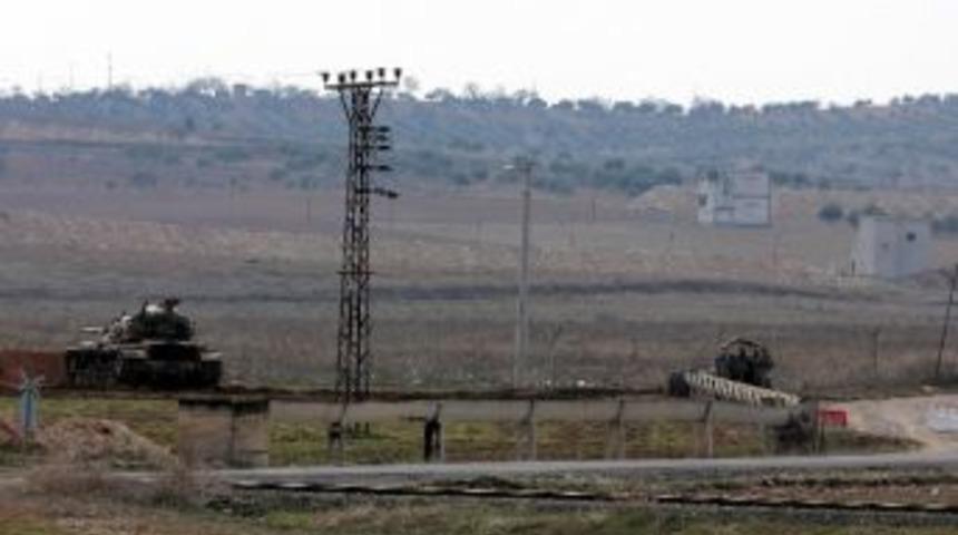 Karkamış&rsquo;ta Askere Ateş A&ccedil;ıldı, &Ccedil;atışma S&uuml;r&uuml;yor