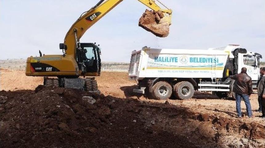 Haliliye Belediyesi Yol &Ccedil;alışmalarında &rsquo;dur Durak&rsquo; Bilmiyor