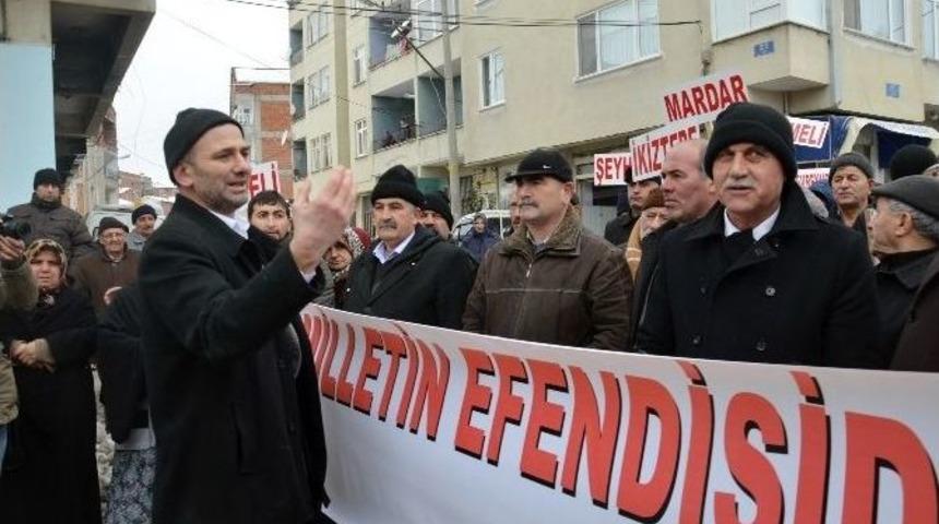 Vatandaşlar T&uuml;zel Kişiliğe Ait Arazilerin Satışa &Ccedil;ıkarılmasını Protesto Etti