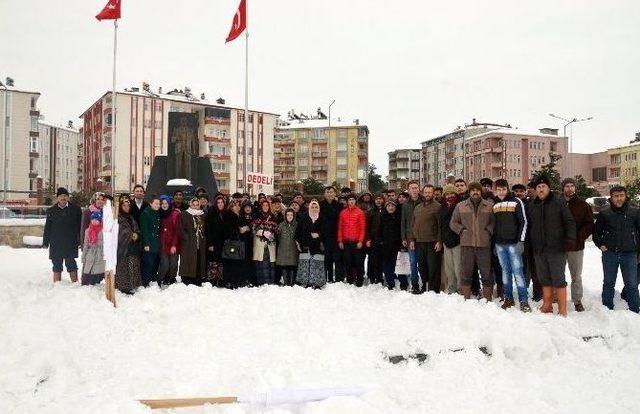 Vatandaşlar Tüzel Kişiliğe Ait Arazilerin Satışa Çıkarılmasını Protesto Etti