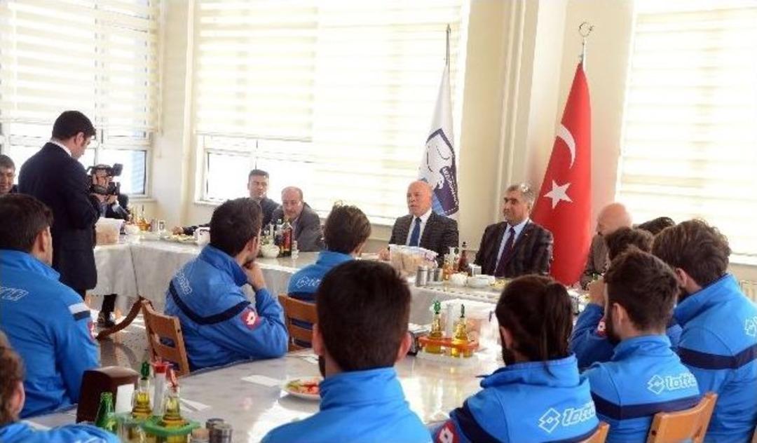 Sekmen, &ldquo;bb Erzurumspor&rsquo;u &Uuml;st Liglere Taşımak İstiyoruz&rdquo;