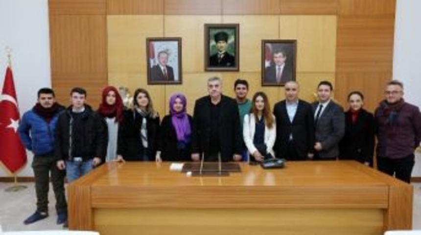 Karasu&rsquo;ya Gen&ccedil;lik Merkezi Geliyor