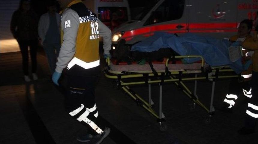 Otomobil Tır&rsquo;ın Altına Girdi: 1 &Ouml;l&uuml;, 1 Yaralı