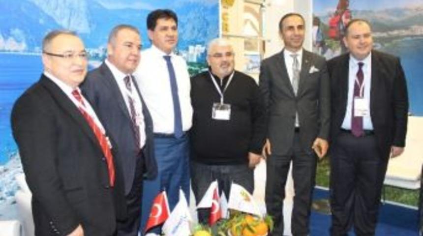 Sultanahmet&rsquo;te &Ouml;len Turistlerin Ailelerine Kemer&rsquo;de &Uuml;cretsiz Tatil