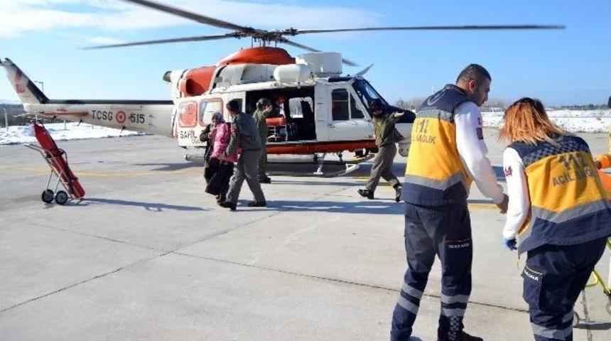 Hamile Kadın Sahil G&uuml;venlik Helikopteri İle Hastaneye Yetiştirildi