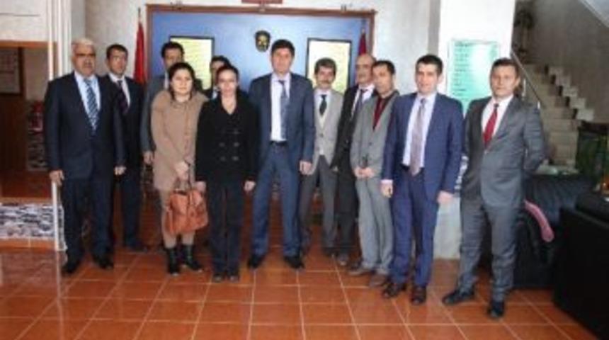 Tunceli Milli Eğitim M&uuml;d&uuml;r&uuml; &Ccedil;emişgezek İl&ccedil;esini Ziyaret Etti