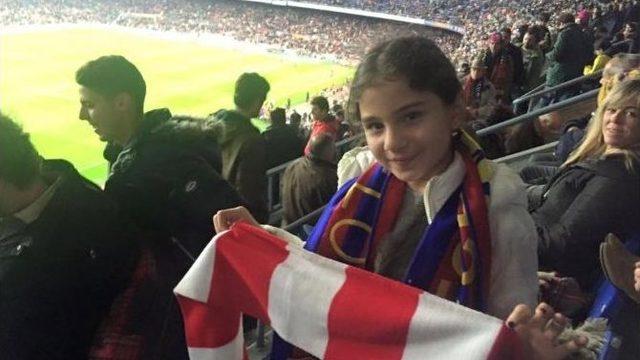 11 Yaşındaki Kız Dünyaca Ünlü Camp Nou Stadında Bilecikspor Atkısı Açtı