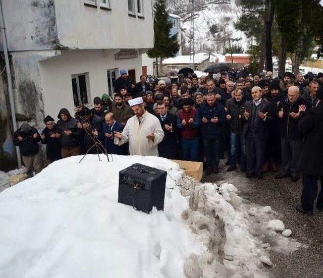 Küçük Ulus Son Yolculuğuna Uğurlandı