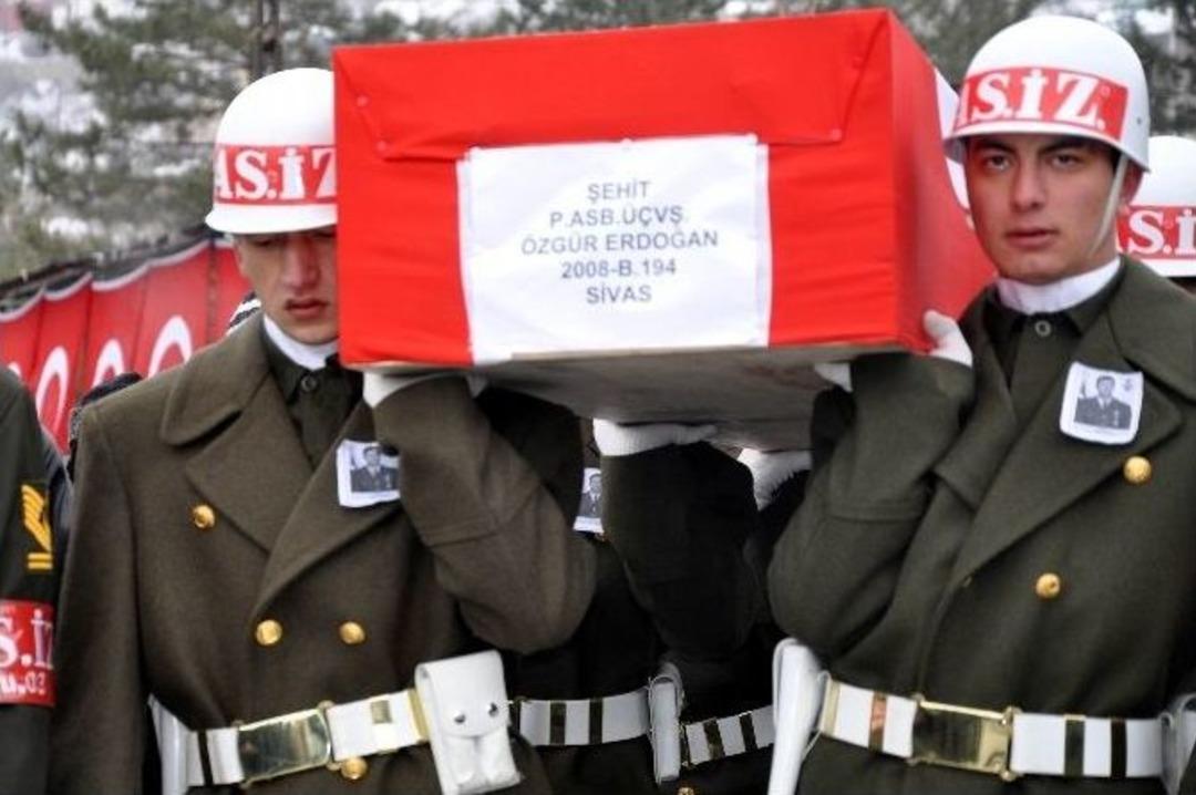 Şehit Astsubay Sivas&rsquo;ta Son Yolculuğuna Uğurlandı