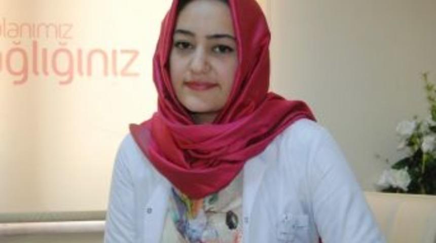 Yanlış Diyet Sa&ccedil; D&ouml;k&uuml;yor