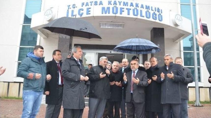 Fatsa M&uuml;ft&uuml;l&uuml;ğ&uuml;&rsquo;nden Bayır Bucak&rsquo;a 3 Tır Yardım