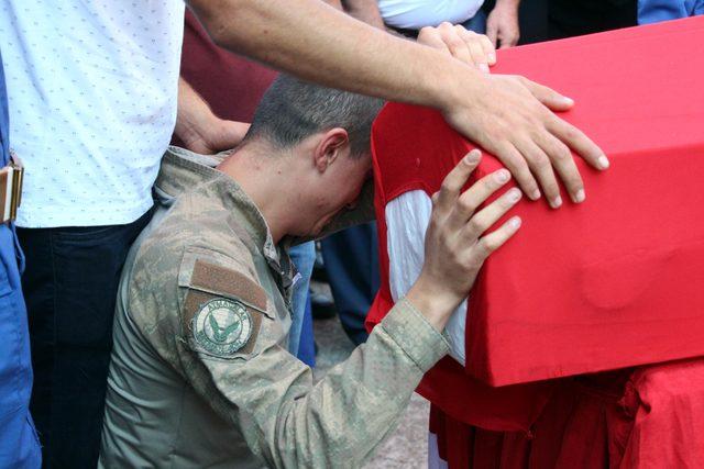 Zonguldaklı şehidi, binlerce kişi son yolculuğuna uğurladı