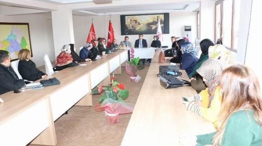 Asp İl M&uuml;d&uuml;r&uuml; Demirkol Kadın Stk&rsquo;larla Bir Araya Geldi