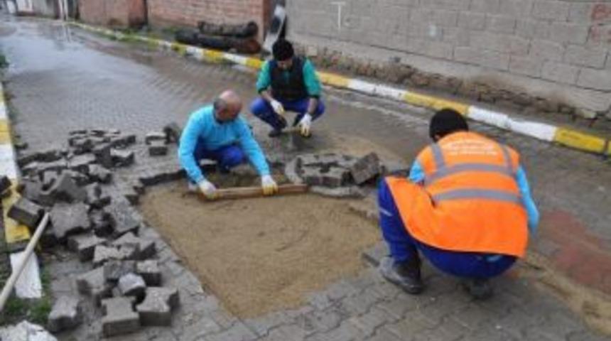 Eşme’de Üstyapı Tamiratları Gerçekleştirildi