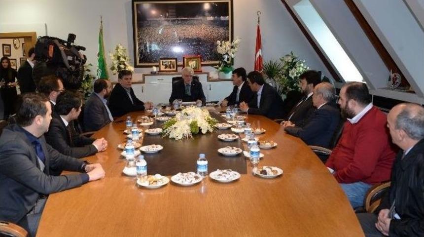 Bursaspor Kul&uuml;b&uuml; Başkanı Ay&rsquo;dan Battalla M&uuml;jdesi