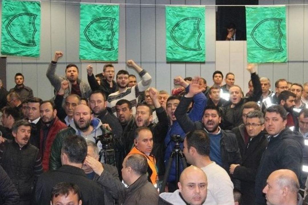 Gergin Denizlispor Kongresinde Mustafa Şavluk, Yeniden Başkan Se&ccedil;ildi