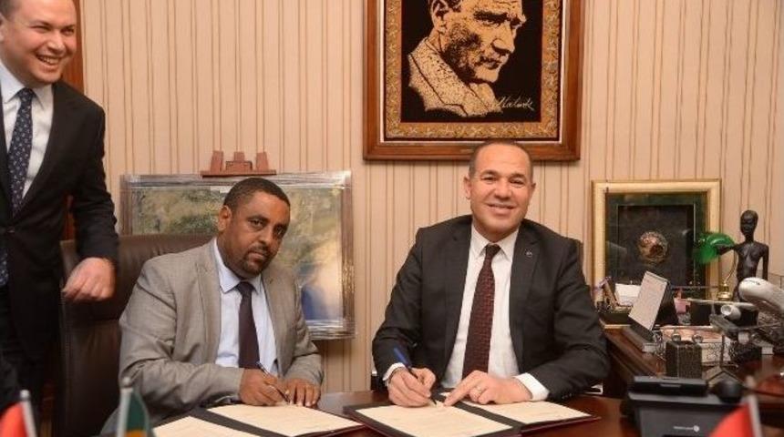 Adana Ve Adama Kardeş Şehir Oldu