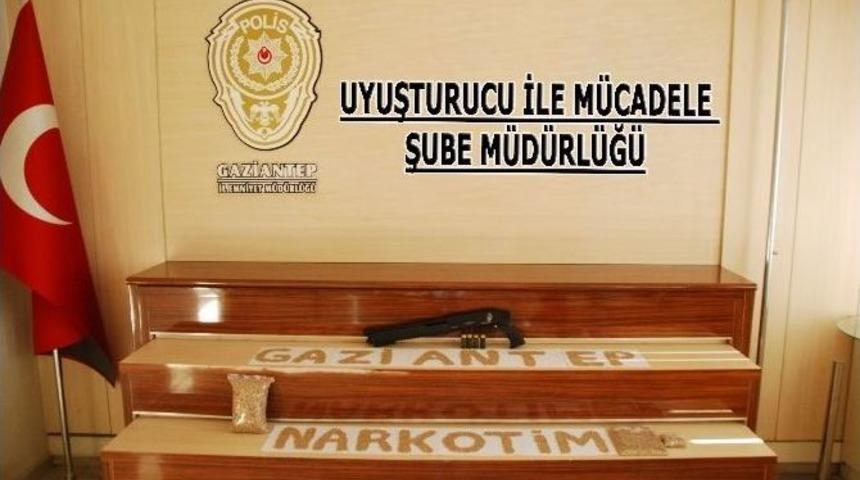 Gaziantep&rsquo;te Uyuşturucu 15 Bin Hap Ele Ge&ccedil;irildi
