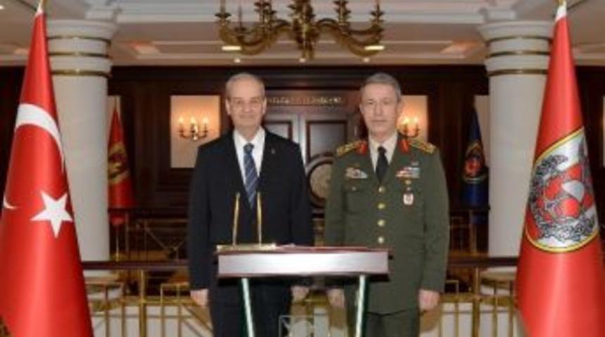 İlker Başbuğ&rsquo;dan Genelkurmay Başkanı Akar&rsquo;a Ziyaret