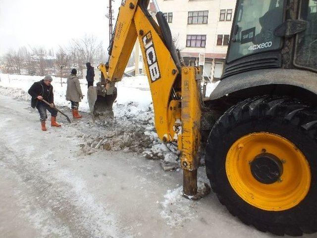 Eksi 20 Derecede Kanalizasyon Çalışması