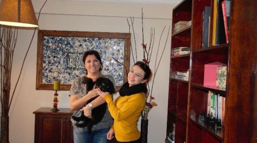 Gazetecinin &Ouml;zel Dostları