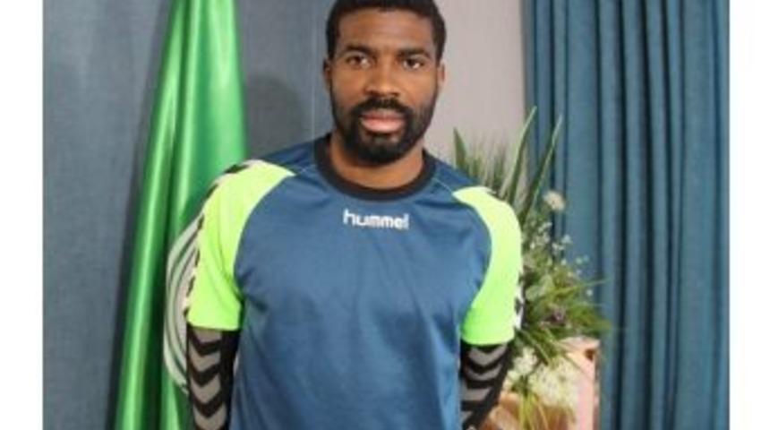 (&ouml;zel Haber) Torku Konyaspor&rsquo;un Y&uuml;kselen Yıldızı Kibong Mbamba