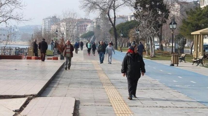 Havalar Isındı Tekirdağlılar Sahile Akın Etti
