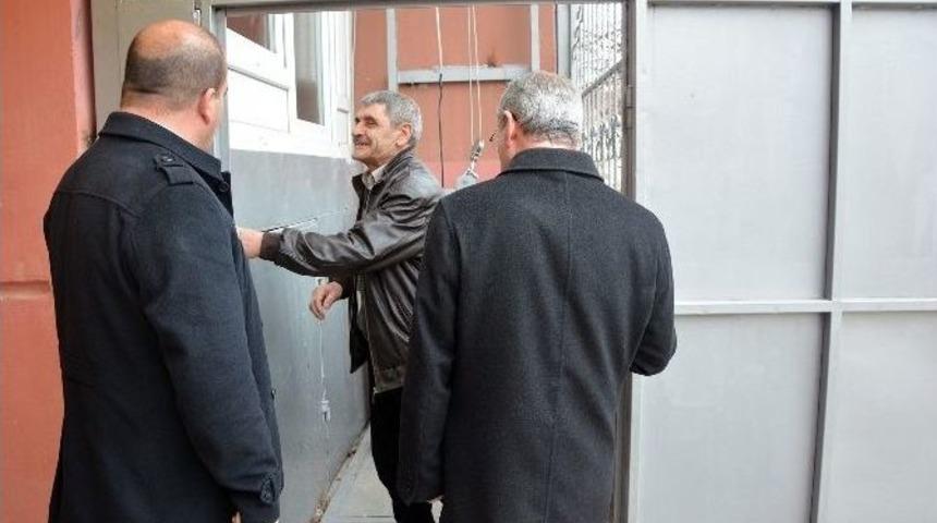 Dinar Belediyesi Engelleri Kaldırıyor