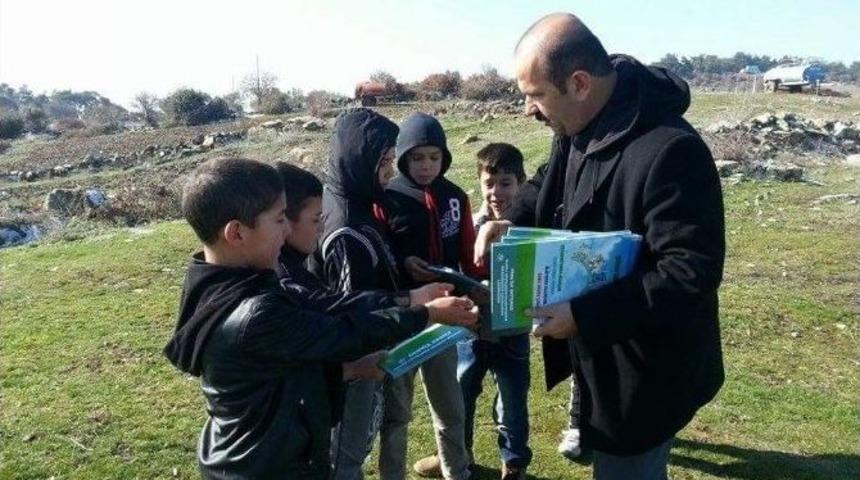 Başkan Erg&uuml;n&rsquo;den G&ouml;lmarmaralı &Ccedil;ocuklara Hediye