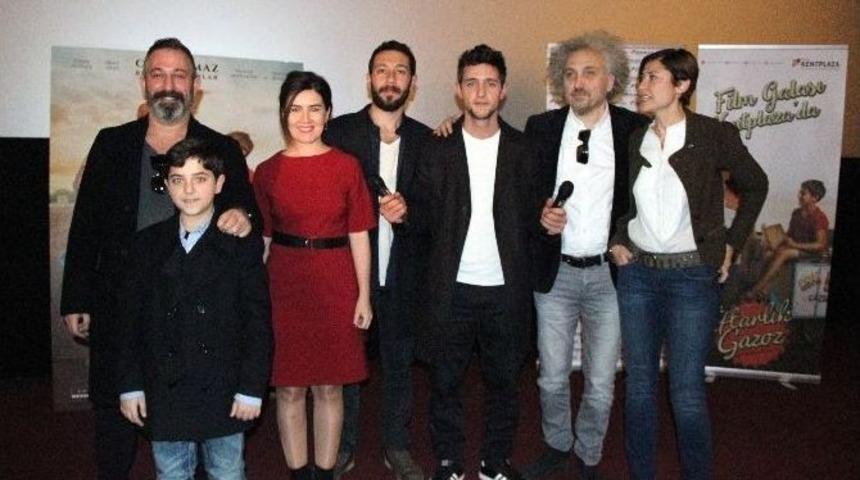 Cem Yılmaz Yeni Filmini Konyalılarla İzledi