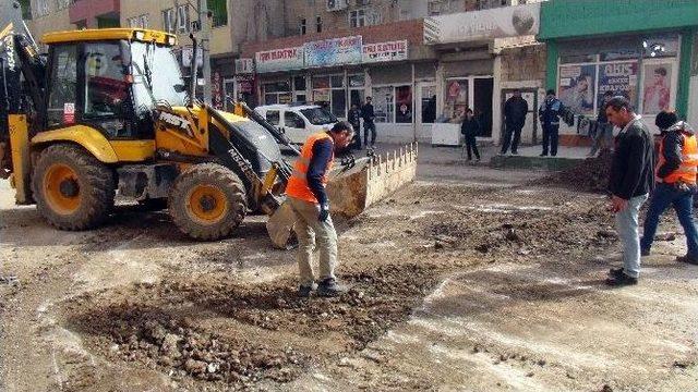 Patlayıcı Şüphesi Kanal Kazdırdı